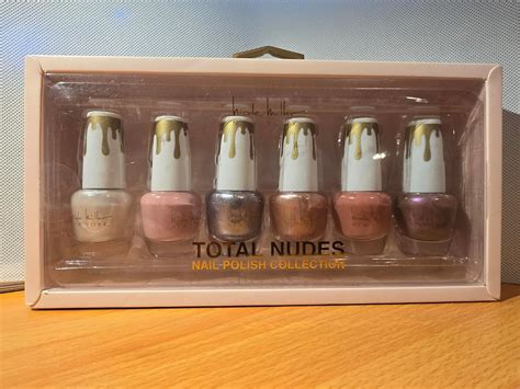 Nicole Miller Total Nudes colección de esmaltes de uñas, juego de 6 colores únicos brillantes y ...