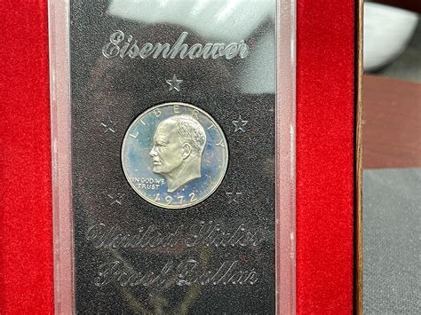 Lot - 1972 EISENHOWER PROOF DOLLAR