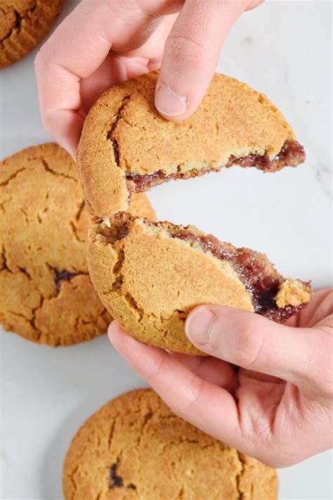 Home Made Uncrustables - A Gluten Free & Kid Friendly Snack! — In Life ...