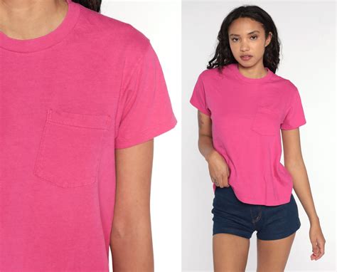 kommentar solsikke ligning hot pink t shirt Afhængighed Kedelig historie