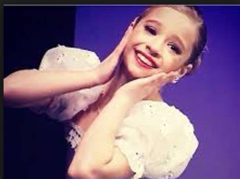 Mackenzie doing maddies old solo | Dance moms, Mackenzie ziegler, Dance