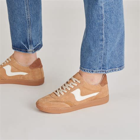 NOTICE SNEAKERS BROWN SUEDE – Dolce Vita