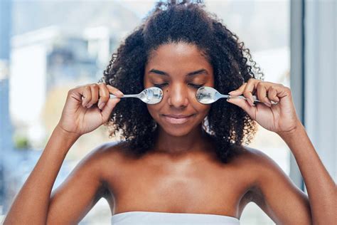 10 Ways to Get Rid of Puffy Eyes, According to Dermatologists | Puffy eyes remedy, Puffy eyes ...