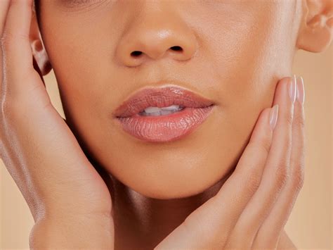 Aesthetic Nurse Practitioner Salary in 2025 | Hubmed