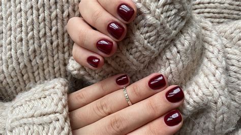 Cherry Mocha Nail Polish Trend Is Perfect For Fall 2023 - Betches