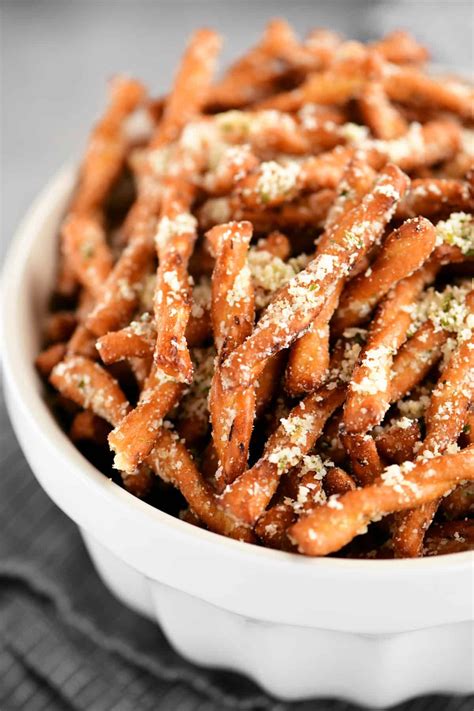 Crunchy Garlic Parmesan Pretzels are a flavorful snack the whole family ...