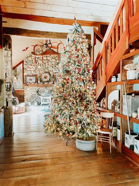 Famous Country Christmas Decorations 2022 - adriennebailoncoolschw