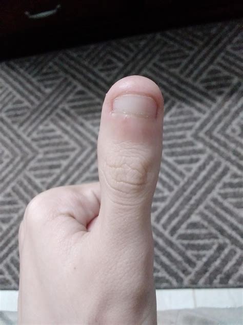 Among Us Nails Meme: Khi Nghệ Thuật Móng Tay Gặp Gỡ Meme Hài Hước