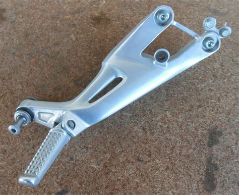 2002 Honda CBR 1100XX Super Blackbird Rear/Back R/H/S Footpeg Foot Rest Carrier