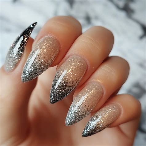 Gradient glitter ombre nail art transitioning Fanart