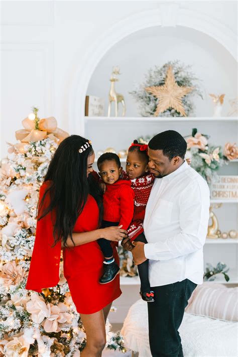 Download Black Family Christmas Pictures 2500 x 3750 | Wallpapers.com