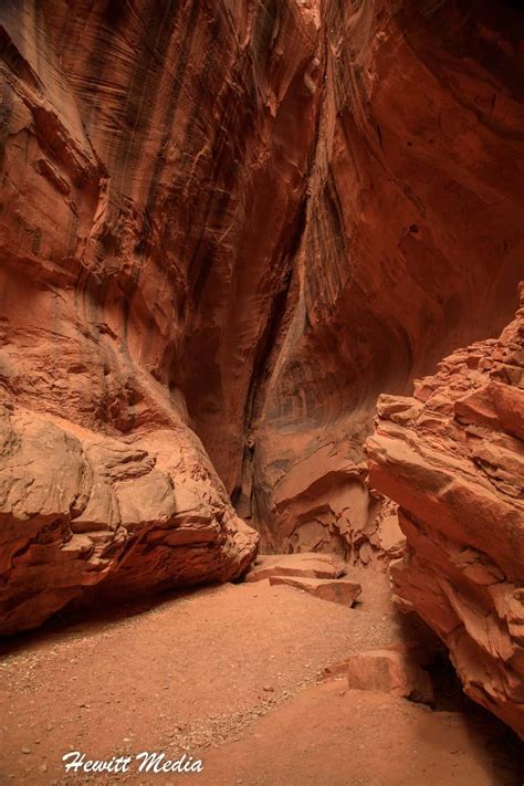 Guide for the Long Canyon Slot Hike in the Grand Staircase