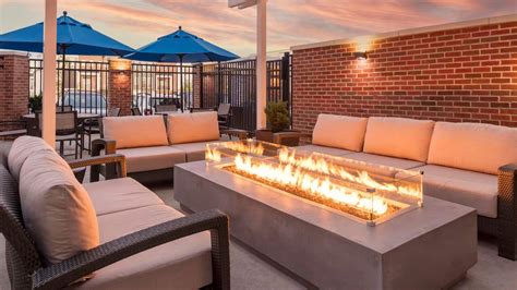 Hotel Photos | Hyatt House Charlotte / Rea Farms