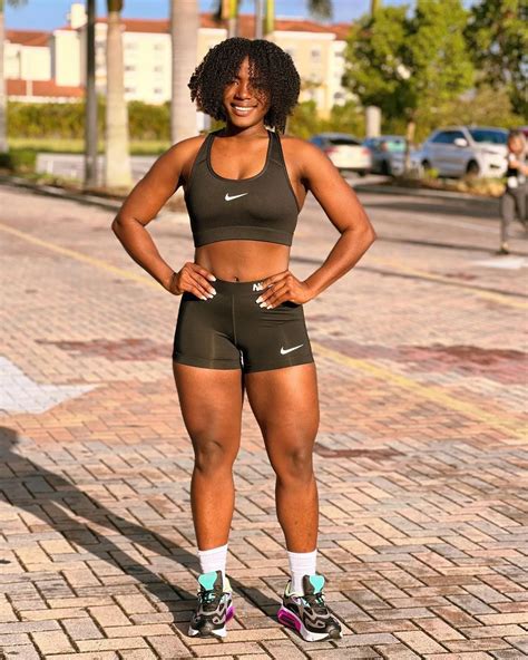 Black !! Women !! Workout on Instagram: “Rate this fitness level 1/10 @blackwomenworkouts Don’t ...
