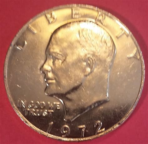 US 1 Dollar 1972 P Coin - Eisenhower Gold Plated Dollar - Sharp Coin ...
