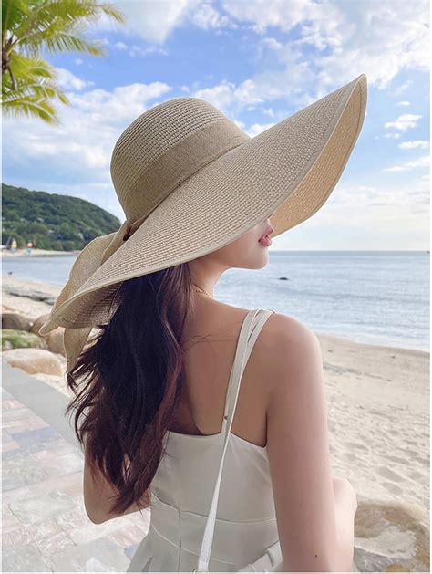 Why Every Beach-goer Needs an Essential Beach Hat - Amorinipanini