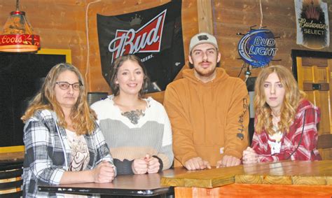 Hometown Bar & Grill Readies for Opening In Paullina – belltimescourier.com