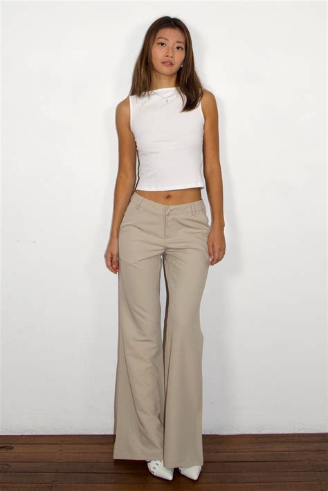 Wide leg straight-fit low rise trousers | Fashion inspo outfits, Casual ...
