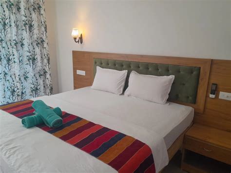 Eve Deluxe Porn Videos