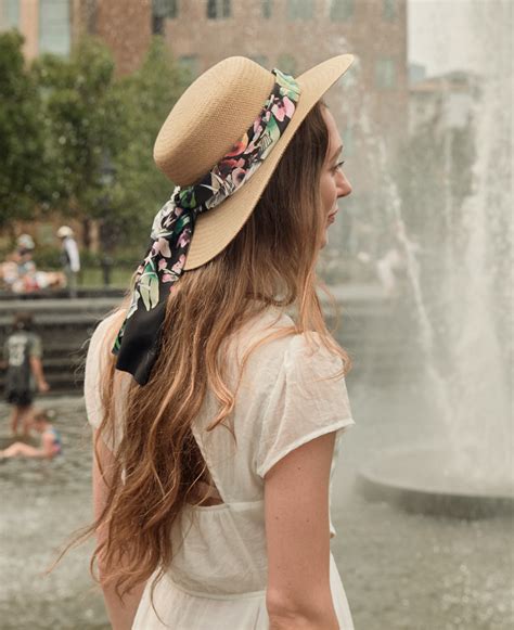 Straw beach hat online