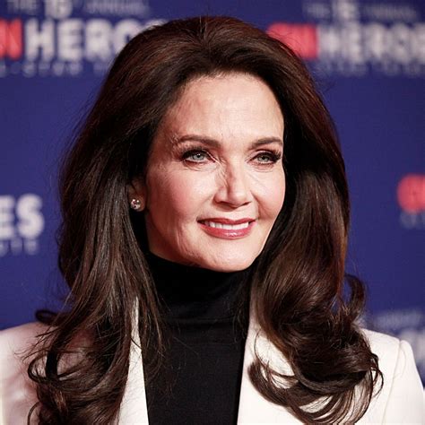 Wonder Woman actress Lynda Carter, 71, showcases legs for days in epic throwback photo | HELLO!