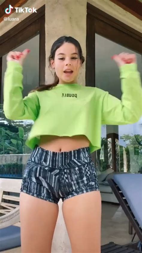 CelebMafia - Celebrity Style, Fashion, Clothes, Outfits, Photos, GIFs, Videos • Page 9 of 17624