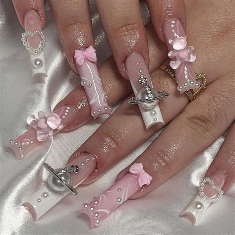 25 Best Y2K Nail Ideas to Try
