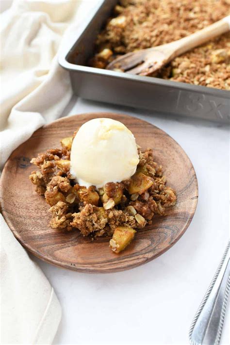 Zucchini Crisp (Tastes like Apple Crisp) - Sizzling Eats | Recipe | Slow cooker apples, Apple ...