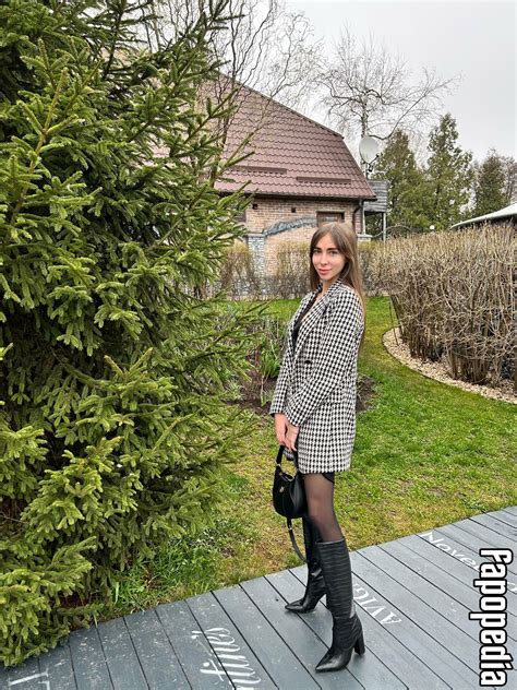 Lili_babe Nude OnlyFans Leaks - Photo #971660 - Fapopedia