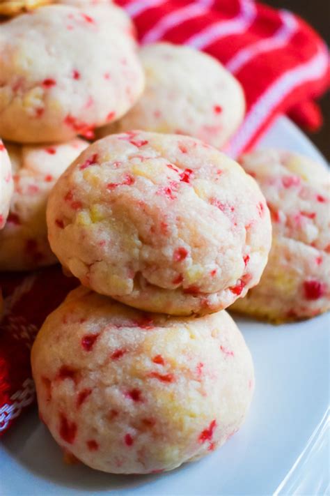 My Candy Cane Cookies (Adapted from the Betty Crocker Recipe) - Dash of ...