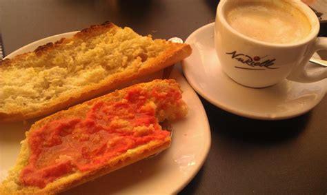 Desayuno Español - Spanish breakfast; toast with extra virgin olive oil ...