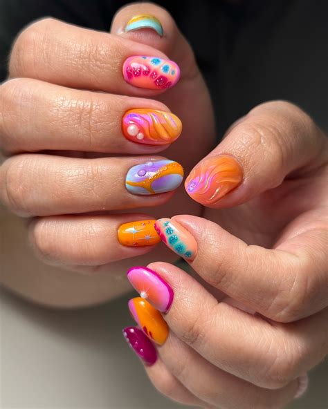 18 Stunning Blooming Gel Nail Ideas to Try Next - Archeworks
