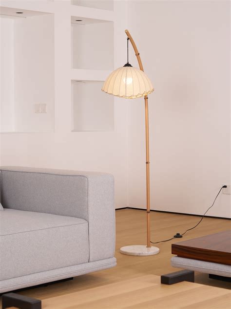 Sanna Floor Lamp – Vakkerlight