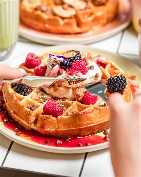 🥞 Santa Lyna | 3ème Paris | Halal | Sans Alcool 🥞