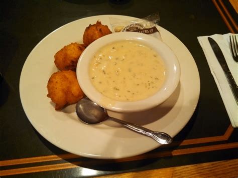 panda bytes: Chelo's Hometown Bar and Grille