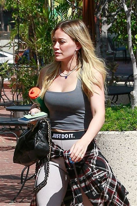 Hilary Duff Hot Big Boobs - Hot Celebs Home