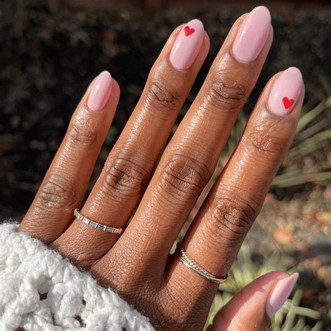 28 Light Pink Nail Ideas You'll Want To Show Off This Summer