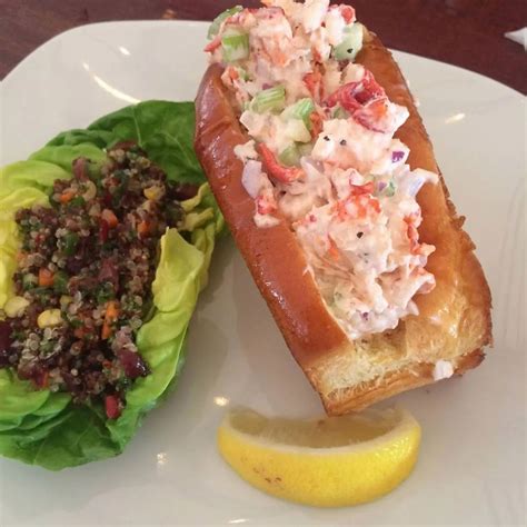 Nantucket's 10 Best Lobster Rolls - Fisher Real Estate Nantucket