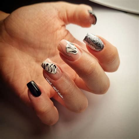 60+ Zebra Print Nail Designs You Need to Try This Month - Nail Designs ...