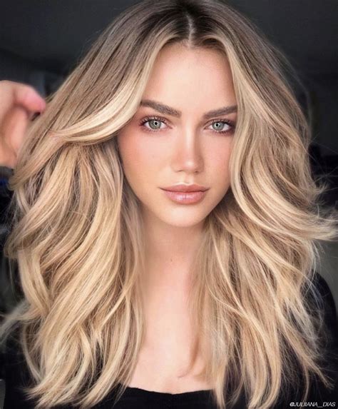 Honey Blonde is the Season’s Buzziest Hair Trend - Bangstyle - House of ...