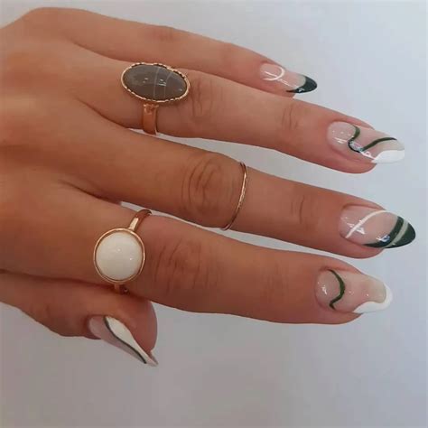 35 Best White Almond Nail Designs Ideas - Trendy Canva