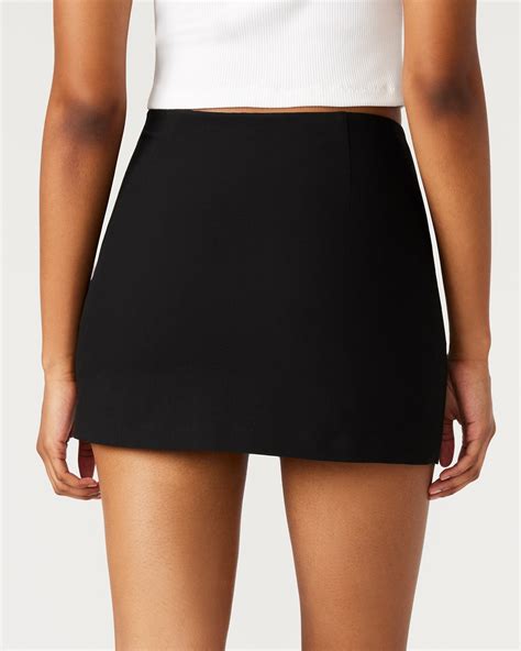 CINDI Skort Black | Women's Essential Mini Skort – Steve Madden