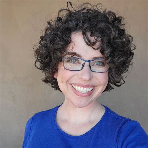 35 Gorgeous Body Wave Short Hairstyles For Women to Inspire - Hood MWR