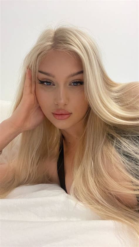 Pin by Laura Paes on fotos p imvu | Pretty blonde hair, Blonde hair looks, Blonde hair inspiration