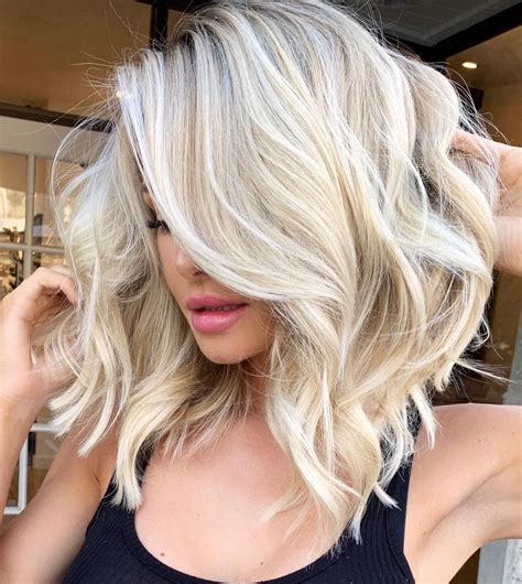Shoulder length bright blonde hair | Hair blonde medium length, Bob ...