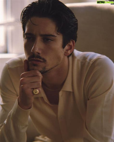 Milo Manheim Wiki, Biography, Age, Gallery, Spouse and more