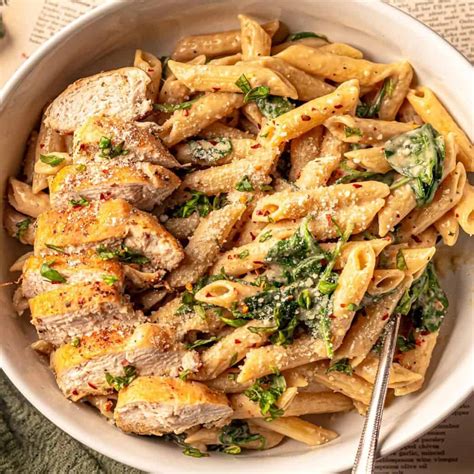 Creamy Garlic Parmesan Chicken Pasta (30 Minute Dinner) – Real Food ...