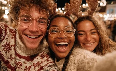 10 Fun Holiday Baby Shower Games to Celebrate the Season – WebBabyShower