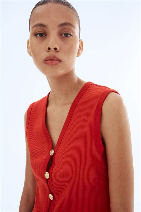Button Front Knit Vest - Red - Ladies | H&M AU