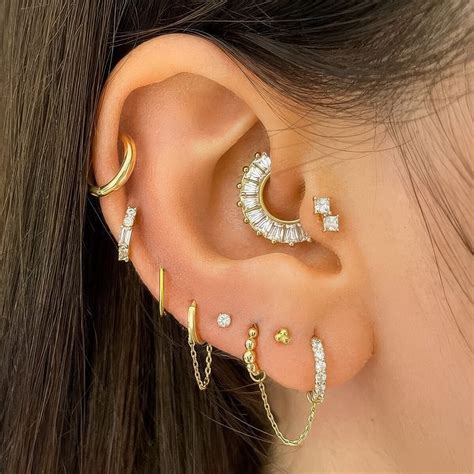 30 Edgy Double Tragus Piercing Ideas - Styleoholic